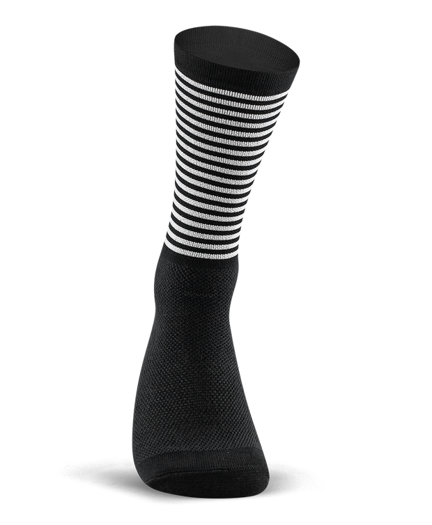 EMBN calcetines negros y blancos – electricmountainbikenetwork